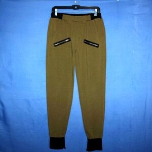Dance Department Joggers Green Black M